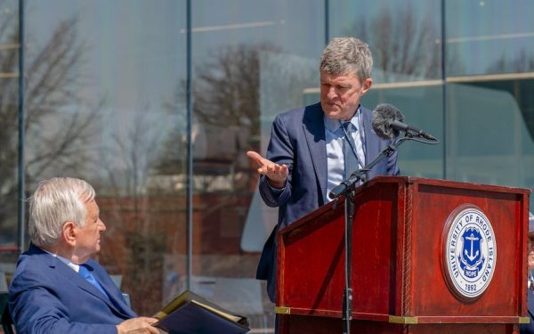 Umanism și fizică cuantică, dezbateri la URI de Ziua Mondială a Cuantelor