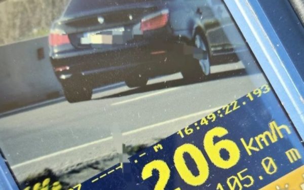 Șofer, VITEZĂ record pe DN: 206 km/h! Poliția: „De parcă-s piste!”