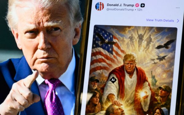 Ce e creatura satanică din imaginea cu Donald Trump „Iisus”?