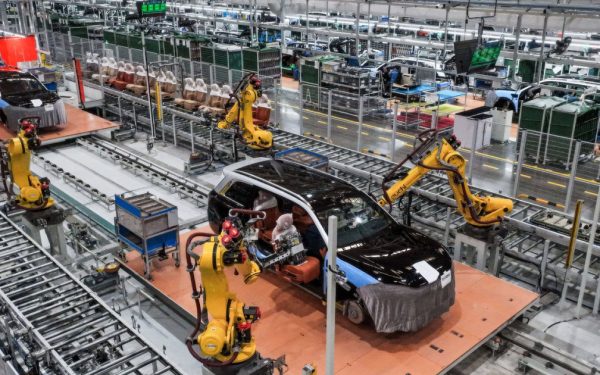 Chinezii de la producătorul auto au brevetat WC-uri ”inteligente” în mașini