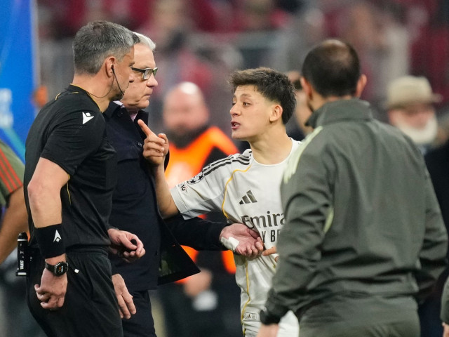 Arda Guler, scandal la EURO: i-a șoptit lui Slavko Vincic ceva șocant