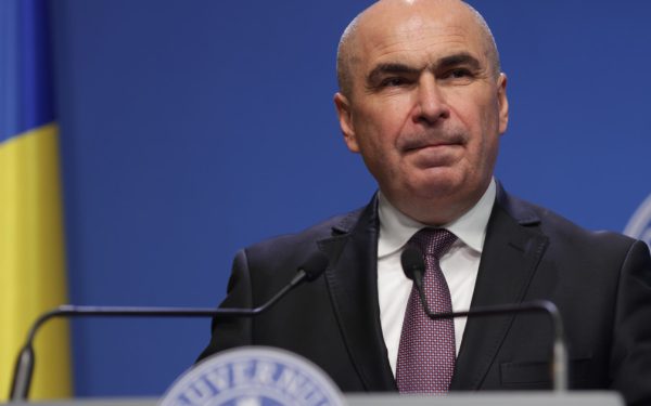 Merită Bolojan porecla „Ilie sărăcie”? Răspunsul consilierului lui Mugur: Nu!