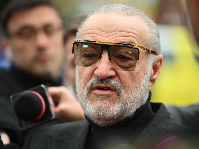 Becali, cu inima frântă: ”Mă doare pentru fată! Vedeți-vă de treabă!”