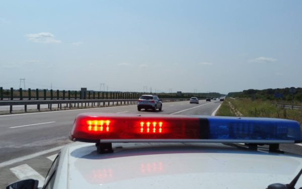 Șofer prins cu 224 km/h pe A1: Amendă URIAȘĂ și permis suspendat