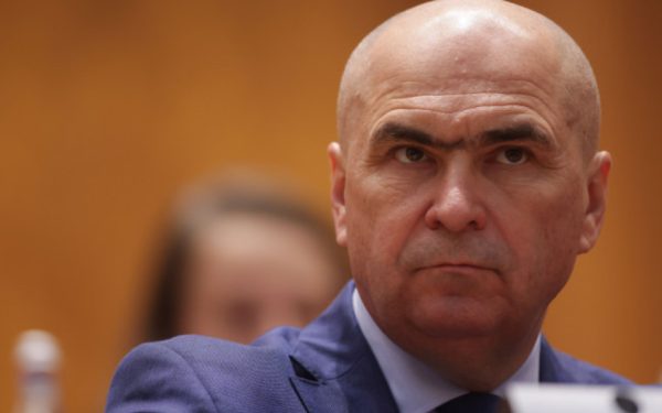 Bolojan, tranșant: Devalizarea bugetului, un comportament de „șobolani”