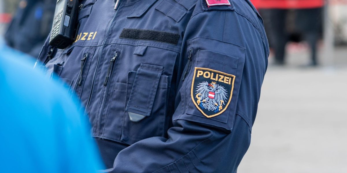 Rețineri la Viena: O bandă de escroci români, prinsă de poliție