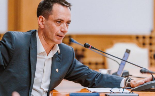 Udemeriștii vor Guvern cu Bolojan premier: „Nu ne trebuie criză politică!”