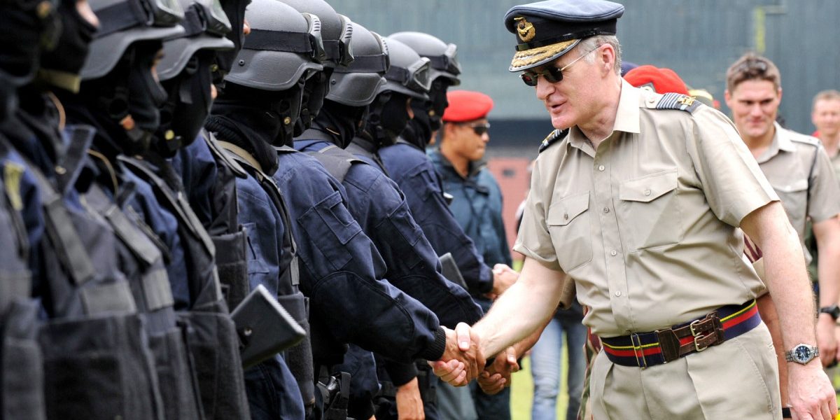 Fost șef al armatei britanice, avertisment dur: UK, „extrem de vulnerabil”