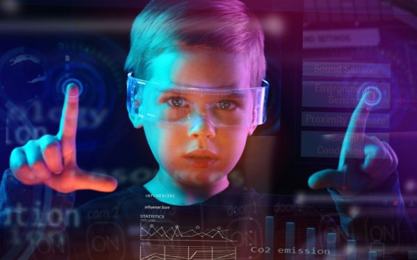 Google, acuzată: IA livrează milioane de răspunsuri false, zilnic