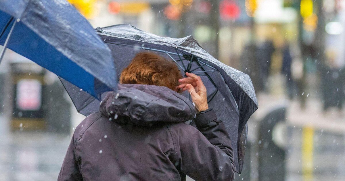 Vreme severă în România: ANM a emis coduri de vreme rea pentru ninsori, viscol și vânt puternic Administrația Națională de Meteorologie (ANM) a emis, miercuri, mai multe avertizări de vreme severă pentru întreaga țară