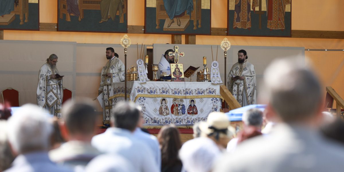 Vinerea Luminată: Tradiții și interdicții pentru Izvorul Tămăduirii 2026