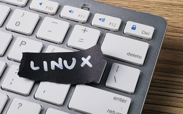 Franța abandonează Windows: Trece la Linux pentru suveranitatea digitală