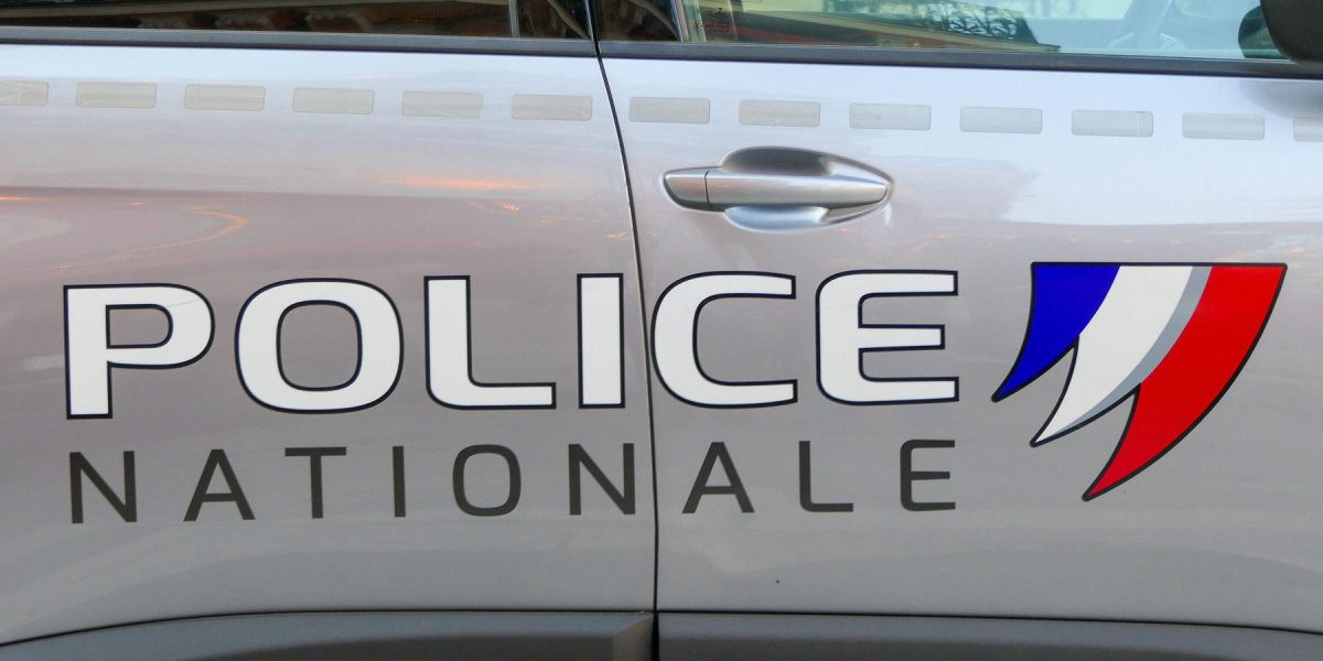 Copil de 9 ani, ținut captiv într-o dubă în Franța: Subnutrit și fără să meargă!