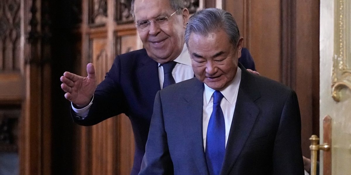 Lavrov, la Beijing: Ce planuri are Rusia cu China în noul context geopolitic?
