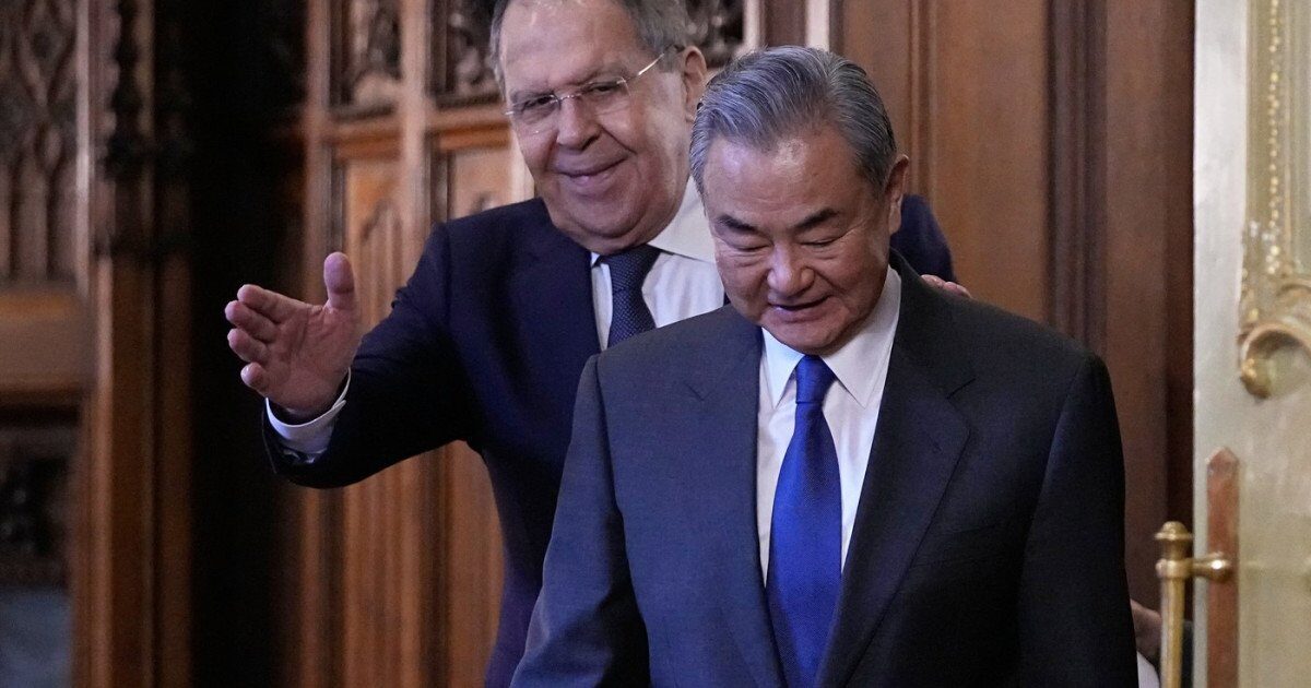Lavrov, la Beijing: Ce planuri are Rusia cu China în noul context geopolitic?