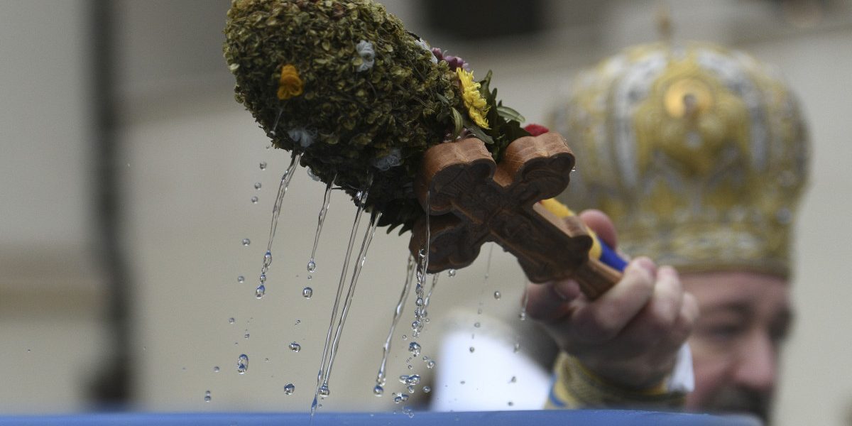 Agheasma Mică în Vinerea Luminată: Ce spun preoții despre Izvorul Tămăduirii