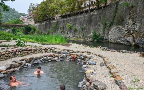 Bilete de tratament balnear 2026, aprobate de Finanțe: Câți români beneficiază gratuit