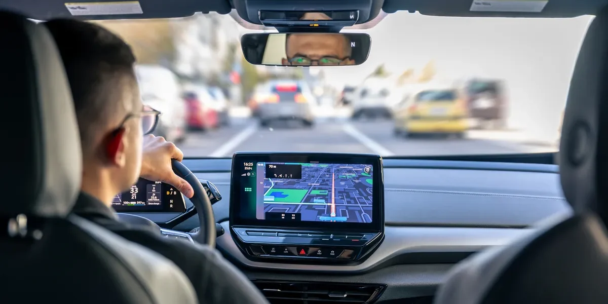 Radar AI: Poliția distruge Waze-ul șoferilor în România