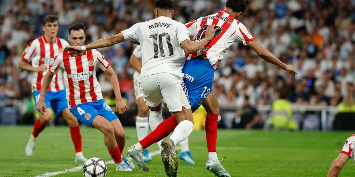 Penalti… ȘI pe Lună! Așa vede arbitrajul Donald Trump