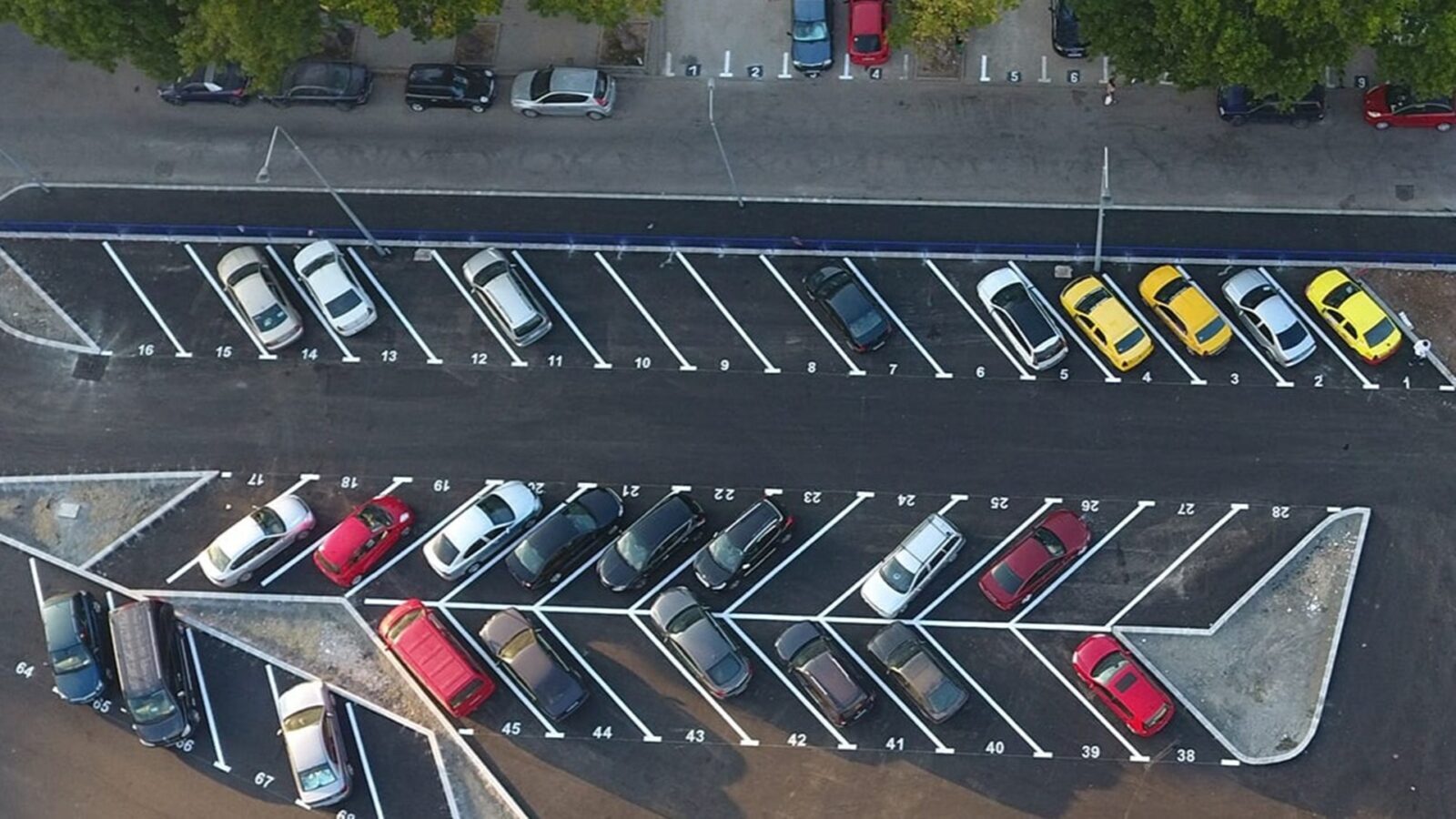 USR propune abonament anual pentru parcări în Sectorul 4, în locul abonamentelor lunare USR Sector 4 a lansat un proiect de hotărâre prin care solicită introducerea unui abonament anual pentru locurile de parcare din sector
