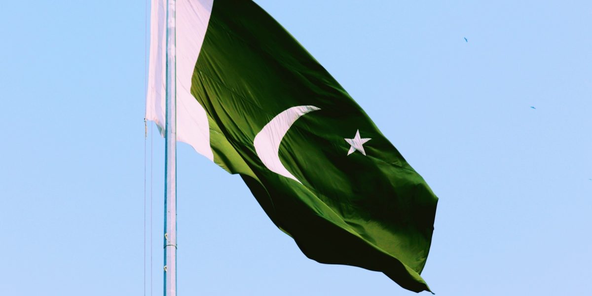 Războiul din Iran: Trump negociază, JD Vance la Islamabad, Israelul refuză armistițiul