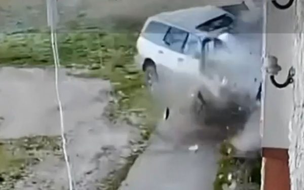 Accident cumplit în Caraș-Severin: Un mort și copii printre răniți