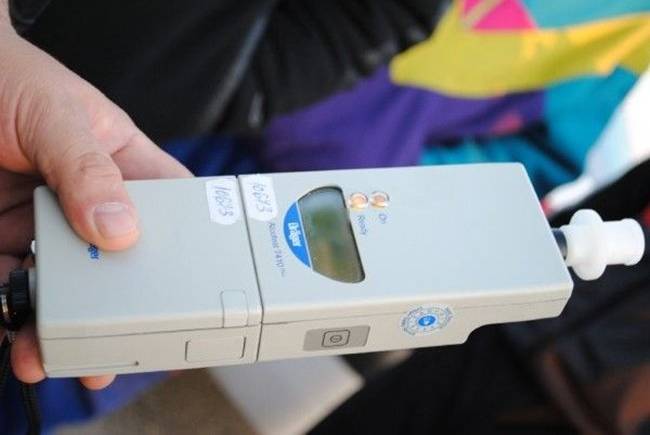 Troleibuze noi în București: Șoferii intră la drum doar cu test negativ