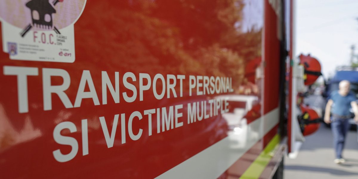 Accident cumplit în Timiș: Un incendiu devastator face victime