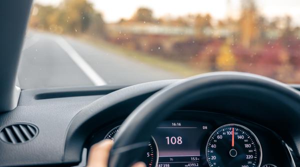 RCA-ul, SCUMP CA AURUL: Asigurarea auto a ajuns la 2100 de lei, dublu față de anul trecut