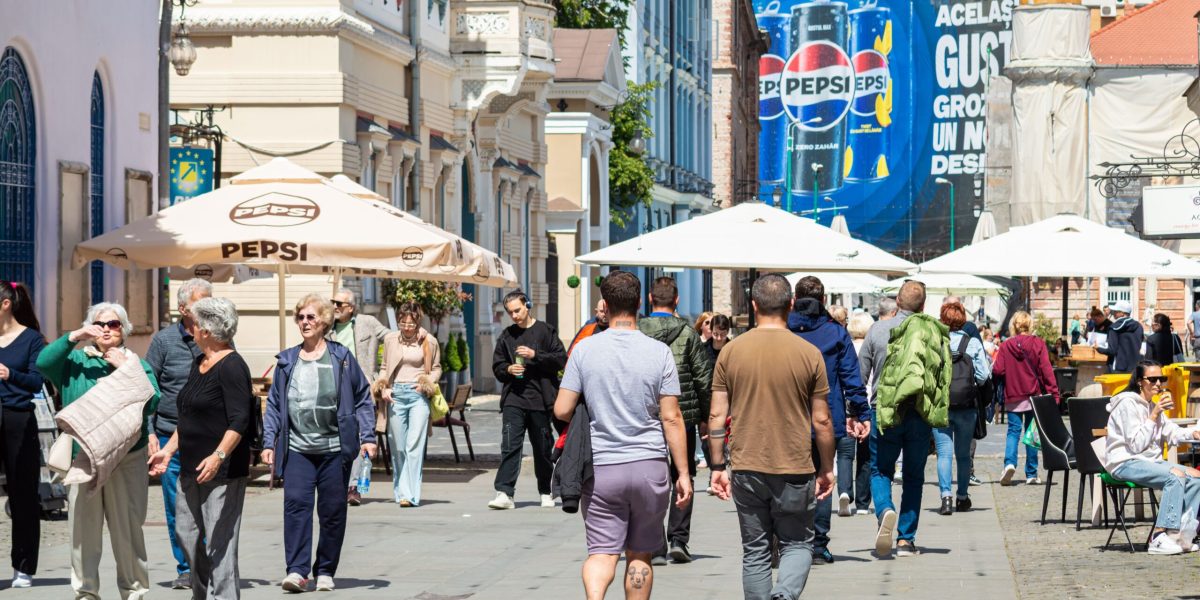 Munca: bărbații în România domină, femeile sunt în dezavantaj