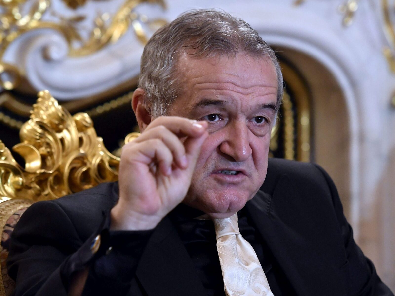 Becali, sfaturi neașteptate pentru Lucescu jr. despre tatăl său: „Numai el…”