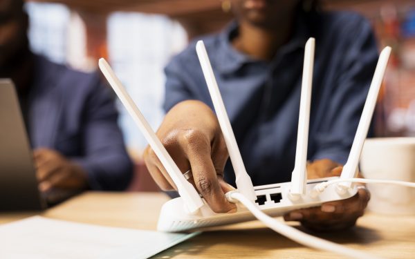 Noua rețea Wi-Fi, o țeapă? De ce viteza „super-rapidă” e o iluzie