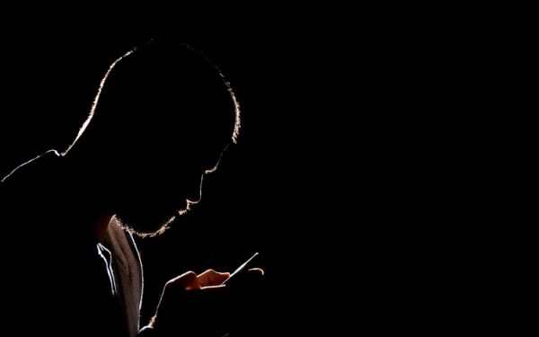 Criza carburanților: O țară mare întrerupe curentul electric, zilnic, două ore