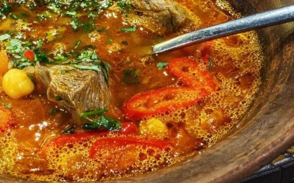 Mielul de Paște, interzis pentru unii: Avertismentul medicilor pentru SĂNĂTATE