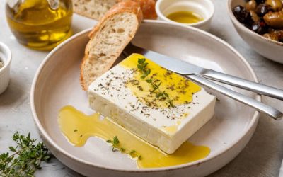 Brânza-minune: Mănânci zilnic și dai jos grăsimea de pe burtă!