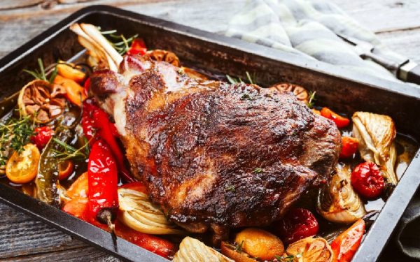 Mesele hiper-calorice: Ce se întâmplă cu metabolismul pe termen scurt