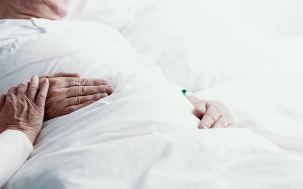 A crezut că are indigestie: Verdict crunt, mai are 9 luni de trăit