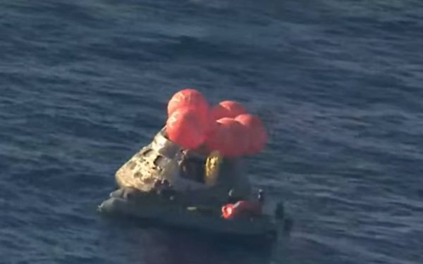 Artemis II revine acasă: astronauții aterizează după o călătorie lunară istorică