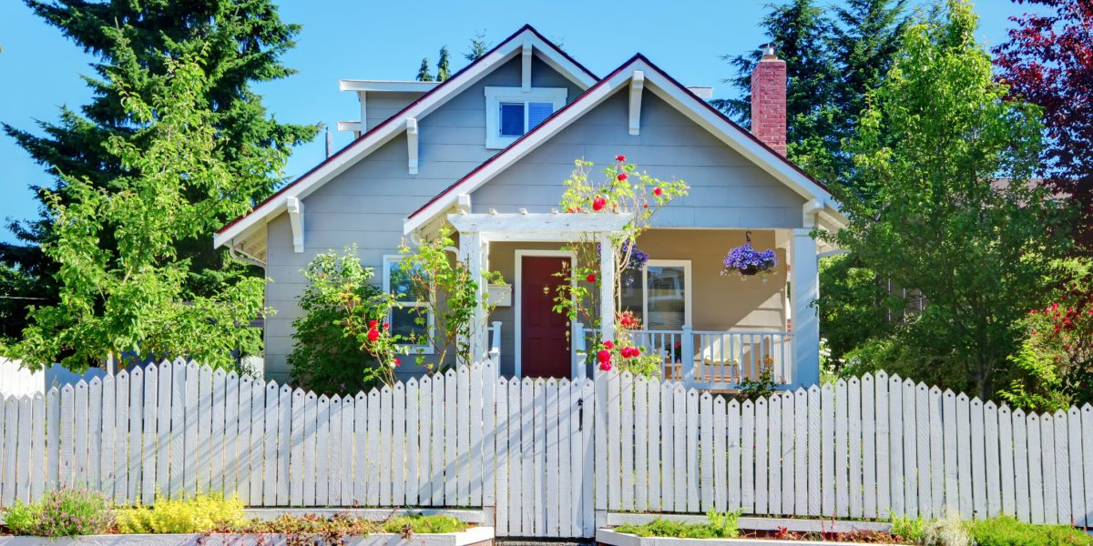 Risc major pentru proprietarii de case: Pot fi obligați să demoleze