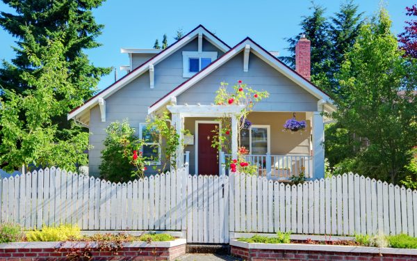 Risc major pentru proprietarii de case: Pot fi obligați să demoleze