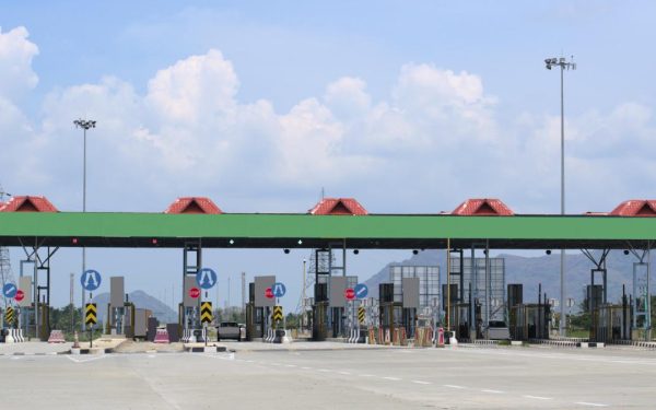 Escrocherie pe autostradă: Au încasat 700.000 de euro cu o stație falsă în India