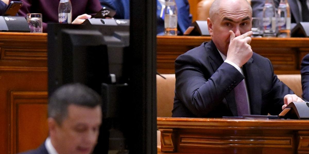 Cinci scenarii post-PSD: Bolojan premier, sau anticipate