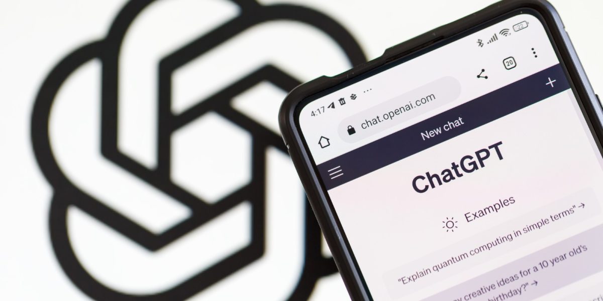 OpenAI, ChatGPT, lovește cu Amazon: Microsoft limitează accesul la clienți