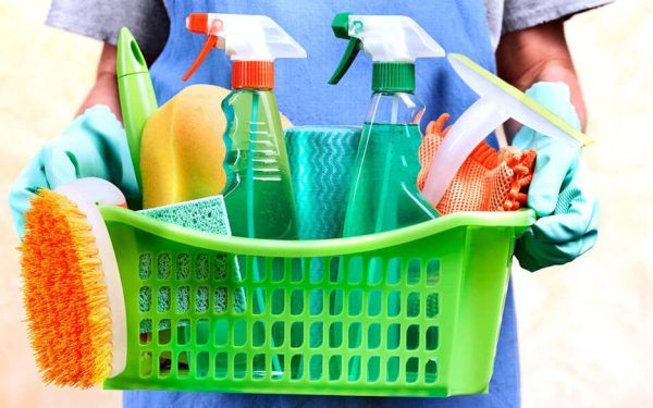 Pericol ascuns: Peste 240.000 de copii ajung la Urgențe din cauza detergenților