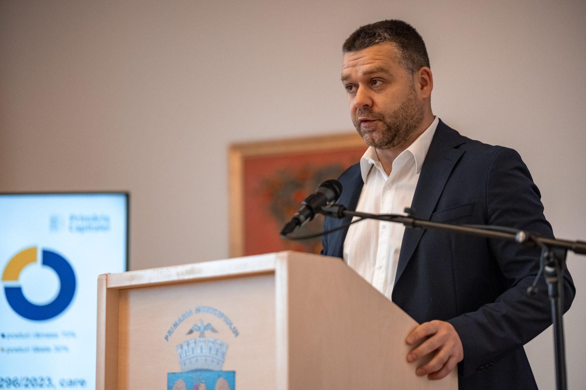 Primarul Bucureștiului propune modificări radicale la traficul din centru Primarul Sectorului 1, Ciprian Ciucu, a anunțat un proiect de transformare a infrastructurii rutiere din centrul Capitalei, vizând reducerea numărului de benzi dedicate traficului auto