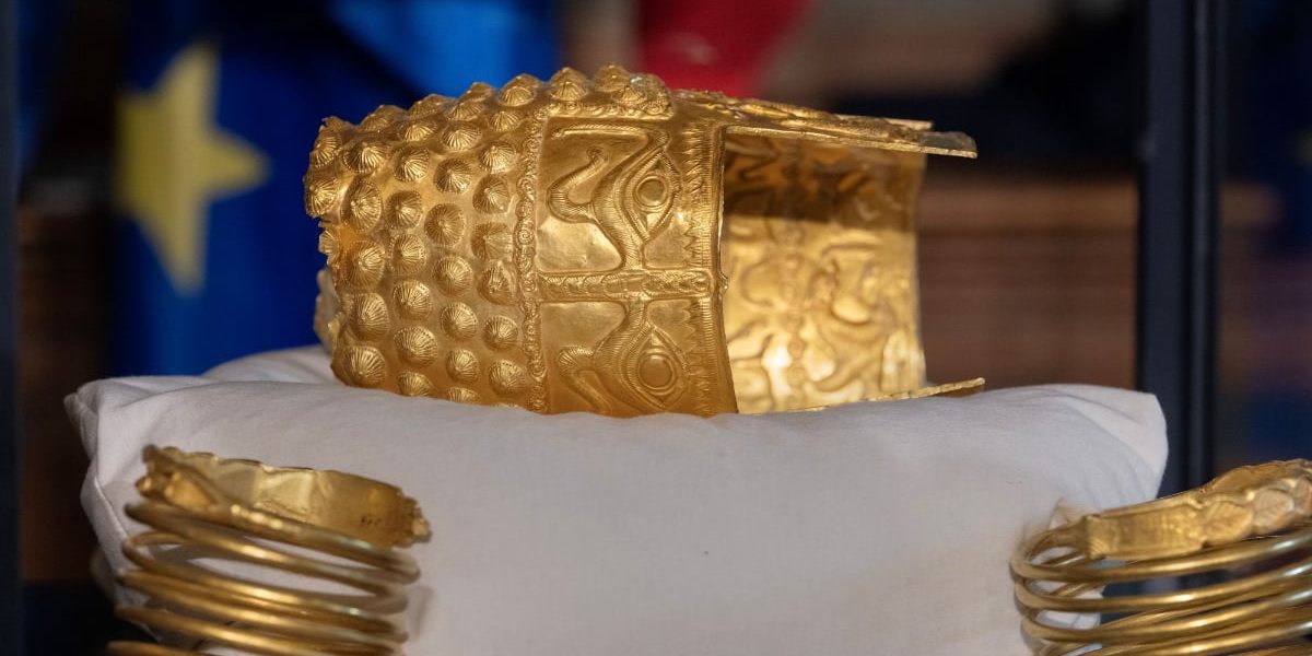 MNIR, atac dur după furtul Coifului de la Coțofenești: Demnitatea României, violată la Haga!