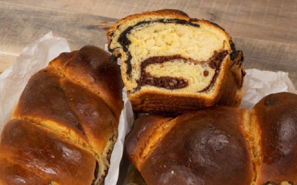 Cozonac versus siluetă: ce face deliciul tradițional corpului tău