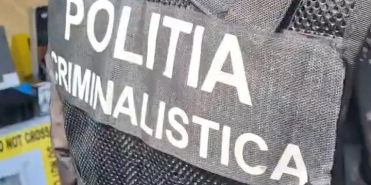 Adolescentă din București, acuzată că și-a ucis mama, ajutată de iubit