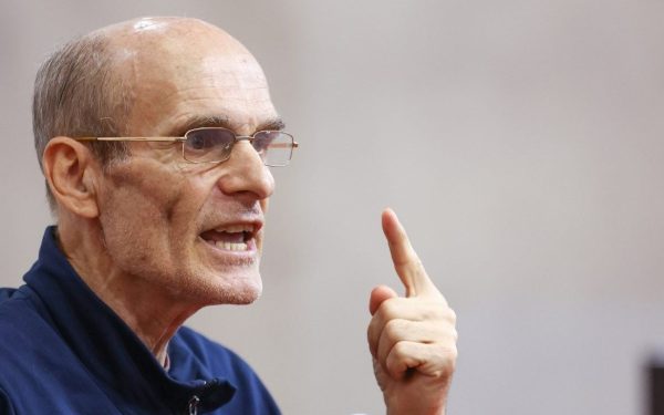 Cristian Tudor Popescu, mesaj șocant de Paște: Lacuste și semințe pentru credincioși