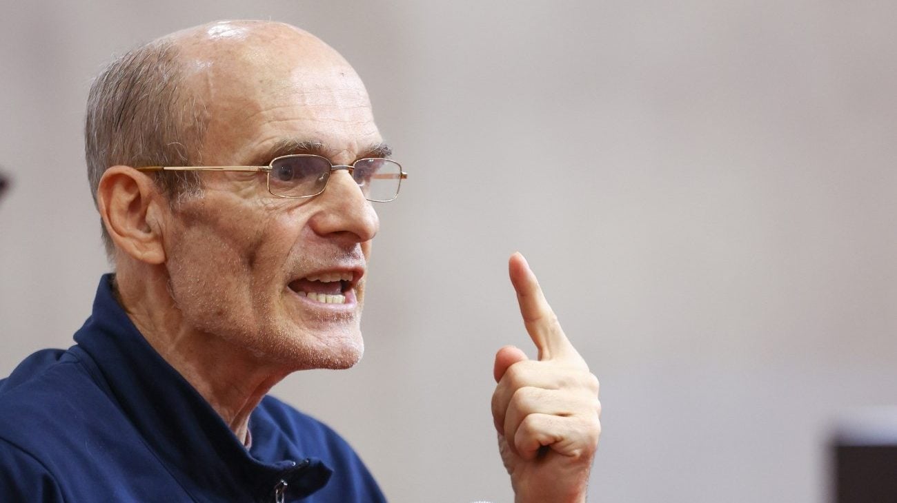 Cristian Tudor Popescu, mesaj șocant de Paște: Lacuste și semințe pentru credincioși